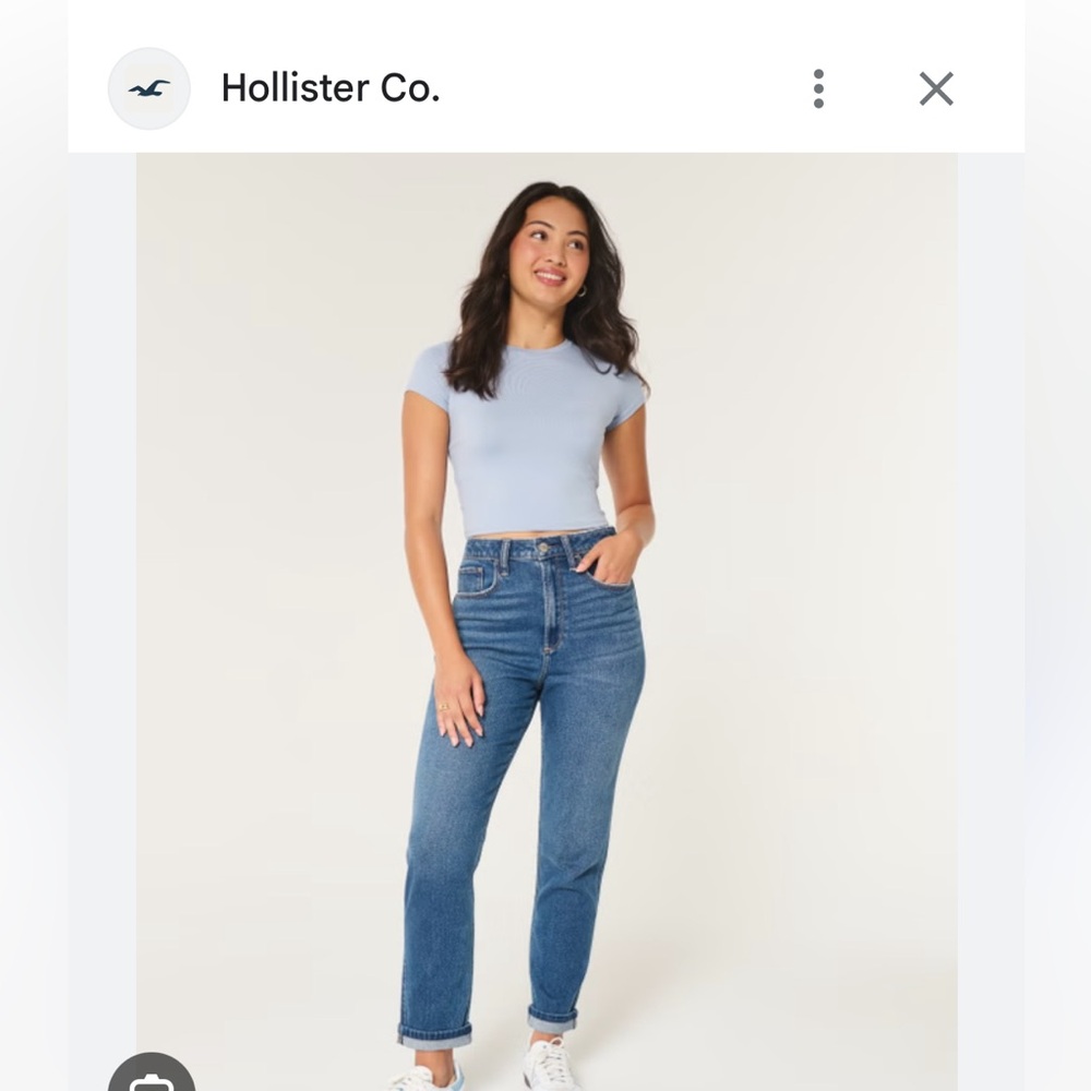 Hollister Curvy High-Rise Mom Jean